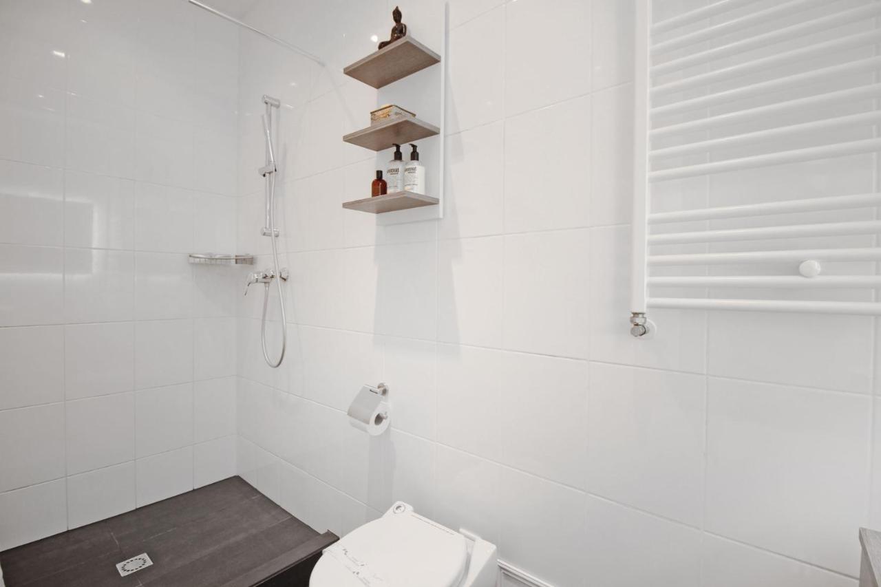 New Monumental Garden View Studio Amsterdam Room photo